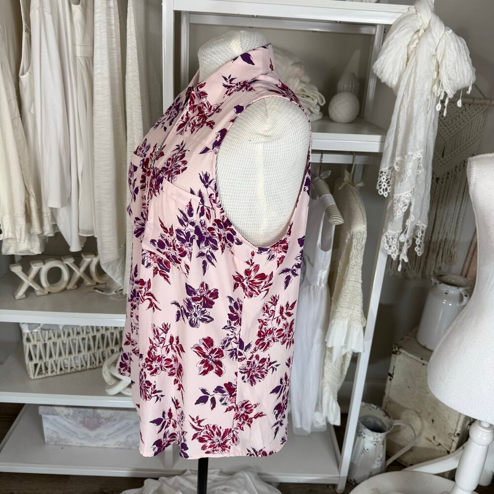 Express Pink Floral Sleeveless Zip-Front Blouse - Picture 6 of 10